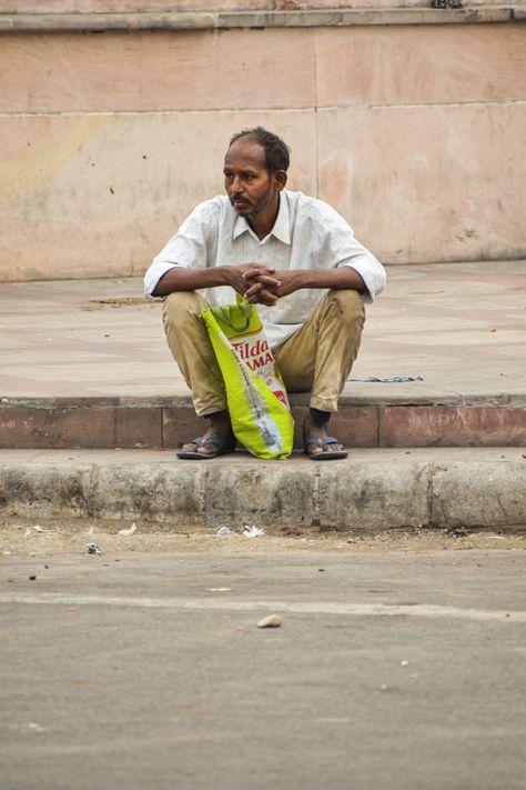 #streetphotography #photography #street #bnw #photooftheday #ig #photo #travelphotography #streetstyle #photographer #streetart #travel #urbanphotography #art #streets #blackandwhite #instagood #picoftheday #life #instagram #streetphotographer #architecture #city #streetphoto #portrait #bw #india #canon #blackandwhitephotography #nature Indian People On Street, Human Figure Photography, Indian Street Photography, Female Modeling Poses, Live Sketch, Live Sketching, Figure Sketches, Sketch Reference, Modeling Poses