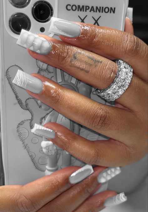 Silver Themed Nails, Grey Nail Designs Short, Boyfriend Name On Nails, Grey Nails Short, Gray Nails Design, Short Grey Nails, Grey And White Nails, Baddies Nails, Acrylic Nail Designs Classy