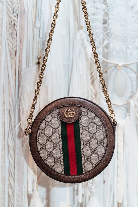 lazy_placeholder Round Bag Outfit, Gucci Mini Bag, Unique Handbags, Perfect Purse, Gucci Ophidia, Swag Bag, Luxury Purses, Round Bag, Handbag Wallet