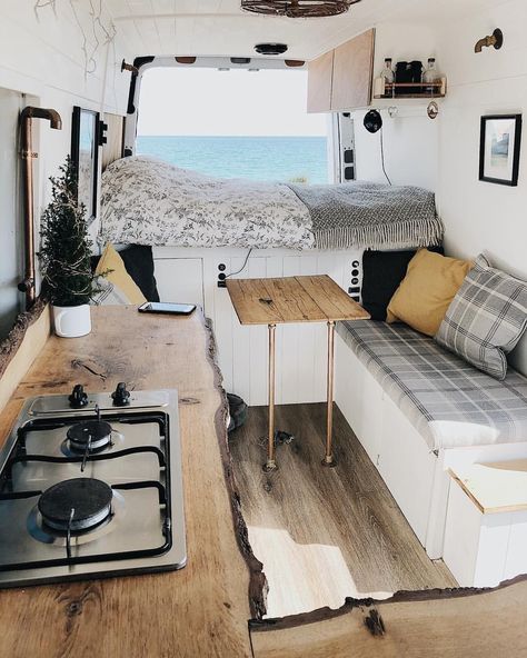 Nice 15 Best DIY Campervan Conversion https://camperlife.co/2019/06/02/15-best-diy-campervan-conversion/ In the event that you should use a minibus or small coach you may discover that you must remove seats or supports before you are able to start to rebu... Diy Campervan, Interior Design Minimalist, Kombi Home, Sprinter Camper, Van Life Diy, Interior Vintage, Campervan Interior, Camper Van Conversion Diy, Van Home