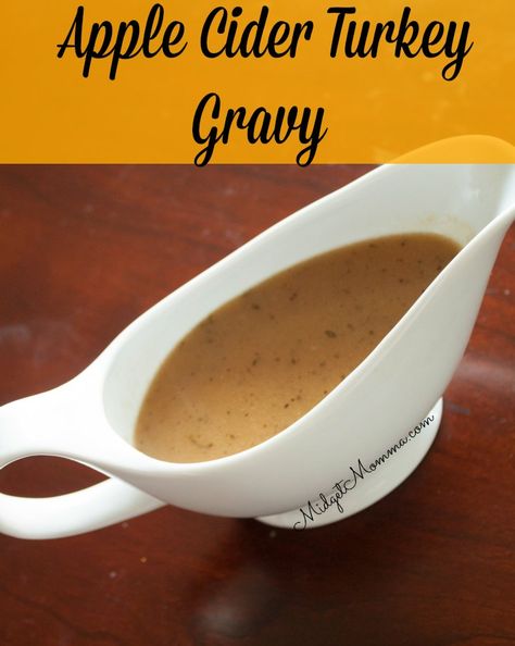 Apple Cider Turkey Gravy that is easy to make and perfect for thanksgiving dinner recipes! Quick and Easy and takes just 5 minutes!! Apple Cider Turkey, Dinner Recipes Quick And Easy, Cider Gravy, Turkey Gravy Recipe Easy, Easy Brown Gravy, Turkey Gravy From Drippings, Turkey Gravy Easy, Brown Gravy Recipe, Dinner Recipes Quick