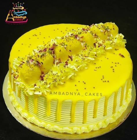 Haldi Cake Design, Rasmalai Cake Designs, Haldi Cake, Sunshine Cakes, Rasmalai Cake, Girly Birthday Cakes, Cake Pic, Cake Pics, Realistic Cakes