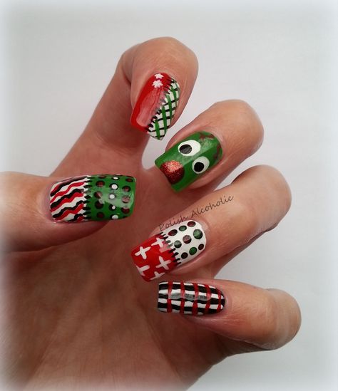 Ugly Christmas sweater mani! Tacky Christmas Nails, Ugly Christmas Nails, Ugly Christmas Sweater Nails, Ugly Xmas Sweater Party, Nail Shine, Christmas Sweater Nails, Sweater Nail, Best Ugly Christmas Sweater, Ugly Sweater Contest