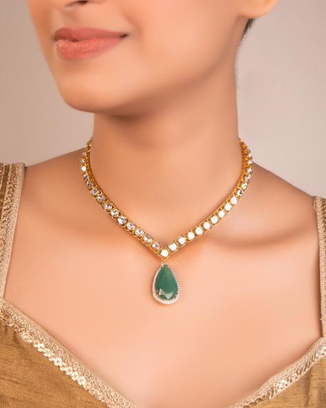 Tyaani Jewellery, Gold Necklace Sets, Polki Diamond Necklace, Pearl Necklace Designs, Polki Necklace, Polki Jewellery, Necklace Sets, Jewellery Sets, Gold Necklace Set