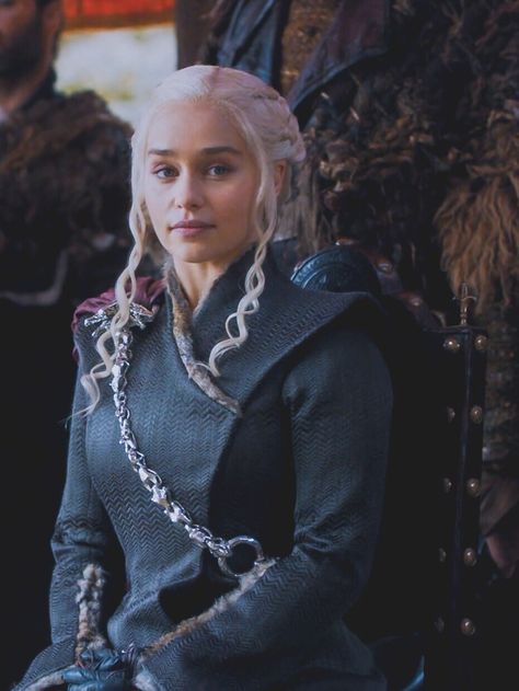 Daenerys Targaryen Wallpaper, Female Crush, Emilia Clarke Daenerys Targaryen, Game Of Thrones Poster, Game Of Thrones Artwork, Game Of Throne Daenerys, Got Game Of Thrones, Targaryen Aesthetic, Gra O Tron