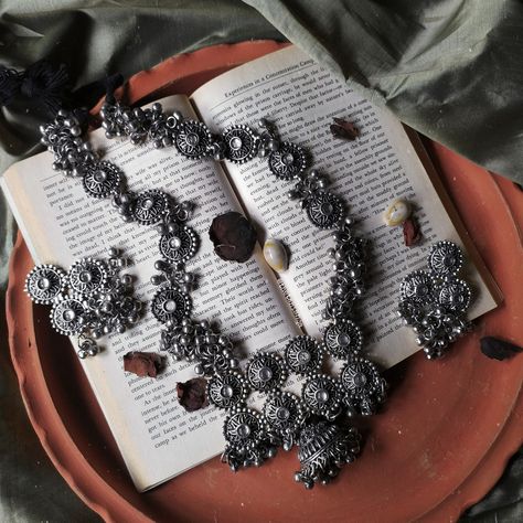 silver toned smoky stone embellished necklace with earrings Oxidised Jewellery Photoshoot, Jewellery Shoot, Jewellery Photography Inspiration, Creative Jewelry Photography, Jewellery Photography, Jewelry Photography Styling, Antique Silver Jewelry, Product Shoot, Desi Aesthetic