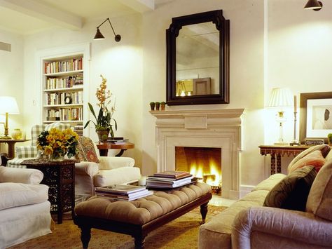 Celebrity homes - Cindy Crawford's New York apartment. Traditional style living room with stone mantelpiece. Lakehouse Living Room, Plaster Fireplace, Rande Gerber, Real Estate Portfolio, Property Portfolio, Downtown Living, Contemporary Mediterranean, Manhattan Apartment, Real Estat