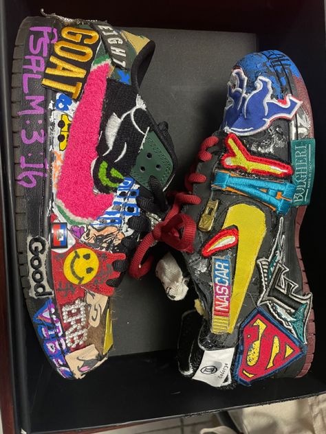 Junk Shoes, Graffiti Shoes, Custom Sneakers Diy, Custom Painted Shoes, Nerd Fashion, Trendy Shoes Sneakers, Pretty Shoes Sneakers, Diy Clothes And Shoes, Kicks Shoes