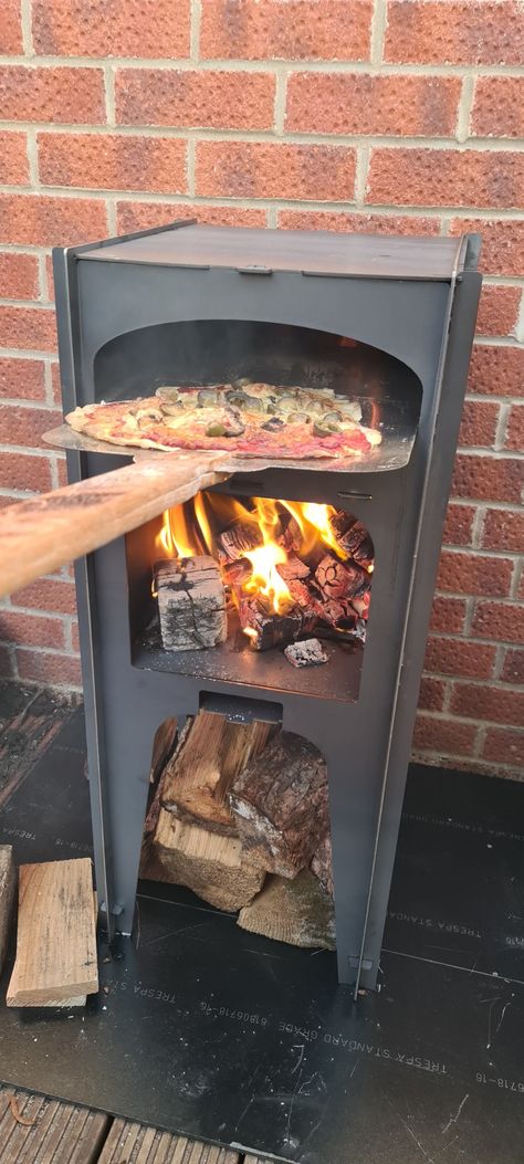 Outdoor Stove Ideas, Woodfire Pizza Oven, Outdoor Wood Burner, Pizza Oven Outdoor Diy, Wood Burning Pizza Oven, Diy Pizza Oven, Barbecue Design, Bbq Grill Design, Outdoor Kitchen Plans