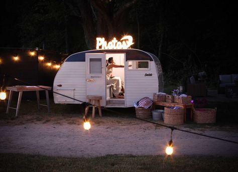 THE FORT - Fort Photo Booth Camper Photo Booth, Scotty Camper, Serro Scotty, Photo Booth Business, Retro Trailer, Mirror Photo Booth, Vintage Photo Booths, Retro Mirror, Trailer Camper