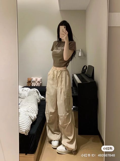 Korean Outfit Street Styles, Korean Casual Outfits, Trendy Outfits For Teens, Everyday Fashion Outfits, Casual Day Outfits, Quick Outfits, Easy Trendy Outfits, Baggy Pants, Swaggy Outfits