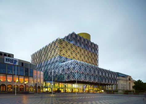 Library of Birmingham by Mecanoo Birmingham Library, Library Space, Brutalist Buildings, Partition Screen, Library Architecture, City Library, Team Inspiration, Central Library, Birmingham City