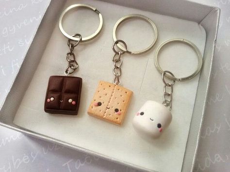 Cercei Din Lut Polimeric, Best Friend Keychain, Friends Keychain, Friendship Keychain, Food Keychain, Friend Keychain, Jewelry Kawaii, Kawaii Keychain, Keychain Kawaii