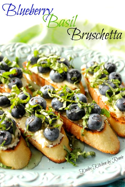 Blueberry Goat Cheese, Blueberry Basil, Bruschetta Appetizer, Basil Salt, Goat Cheese Crostini, Goat Cheese Appetizer, Gourmet Appetizers, Goat Cheese Recipes, Bruschetta Recipe