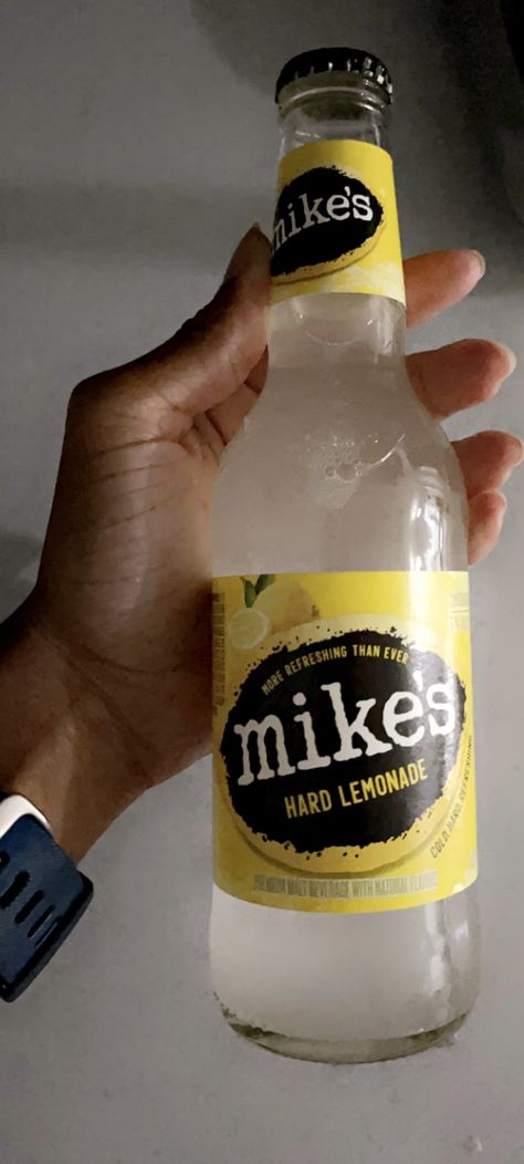 Mikes Lemonade, Mikes Hard Lemonade, Mikes Hard, Hard Lemonade, Grad Party, Grad Parties, Lemonade, Vodka, Party Ideas