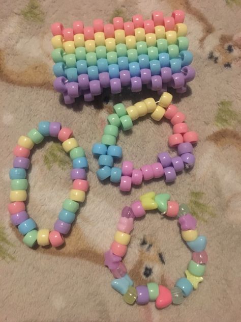 Kandi Aesthetic, Pastel Kandi, Kawaii Kandi, Rave Kandi Ideas, Scene Kandi, Pulseras Kandi, Kandi Inspo, Diy Kandi Bracelets, Pony Bead Bracelets