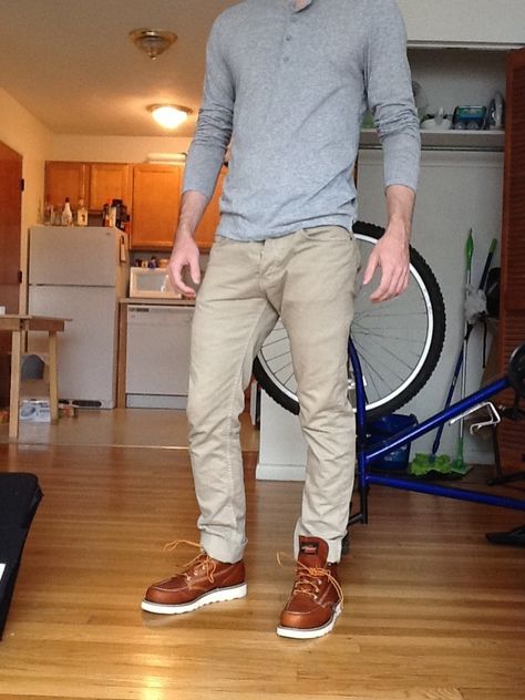 Thorogood Moc Toe - Imgur Thorogood Boots Outfit, Brown Chelsea Boots Men Outfit, Moc Toe Boots Men Outfit, Nike Men Outfit, Work Boots Outfit, Men Outfits Swag, Loafers Men Outfit, Thorogood Boots, Chelsea Boots Men Outfit