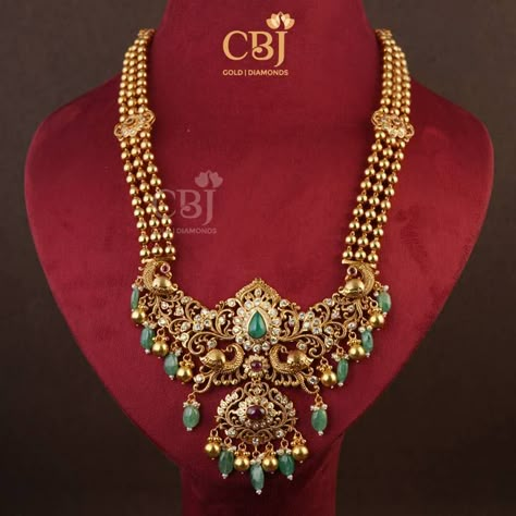 Chandra Haram Designs Gold Latest, Kundan Lockets, Rani Haar Gold, Rani Haram, Chandra Haram, Mini Haram, Nakshi Jewellery, Choker Beads, Gold Jewelry Prom