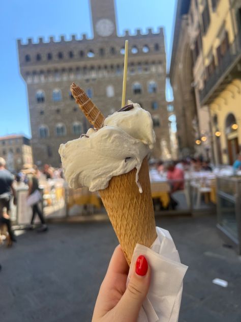 #gelato #florence #florenceitaly #italy Aesthetic Gelato, Gelato Florence, Florence Italy Aesthetic, Gelato Italy, Italy Aesthetic, Italian Summer, Florence Italy, Florence, Italy