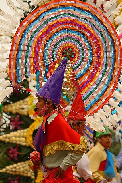 Atlixcayotl, Mexico Mexican Dresses, We Are The World, Mexican Culture, Mexican Style, Mexican Art, World Cultures, My Heritage, People Of The World, Mexico Travel