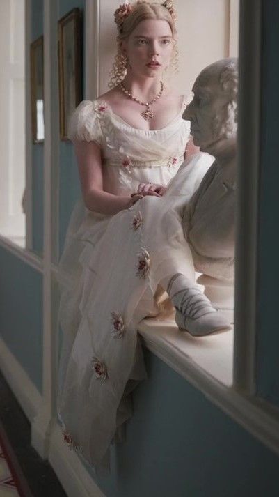 Emma. Emma Movie Costumes, Emma Outfits Movie, Emma Dresses Jane Austen, Jane Austin Dress, Emma Woodhouse Outfits, Emma Inspired Outfits, Emma Costumes 2020, Regency Ball Aesthetic, Emma 2020 Costumes