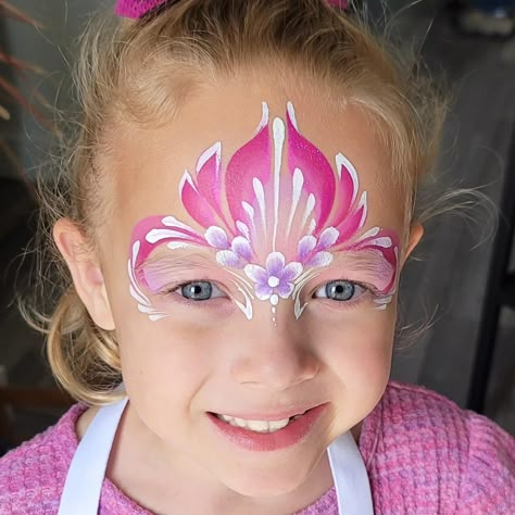 Fast Face Painting Designs, Simple Princess Face Paint, Princess Crown Face Paint Easy, Princess Crown Face Paint, Princess Face Paint, Rainbow Princess Face Paint, Face Paint Party, Flower Fairy Face Paint, Face Painting Unicorn