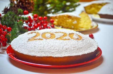 Greek New Years Cake, Greek Loukoumades, Vasilopita Cake, Vasilopita Recipe, Greek Bread, Greek Cake, Greek Recipes Dessert, Lucky Food, Greek Cookies