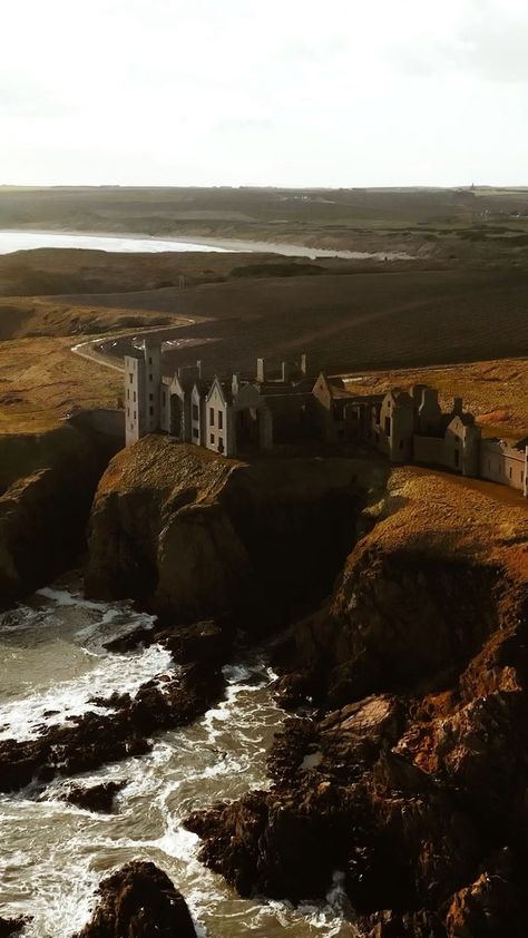 billyclicks on Instagram: Would you like to visit this castle? Slains Castle, also known as New Slains Castle distinguishing it from the nearby Old Slains Castle, is… Slains Castle, Ruined Castle, Scotland Travel, Masters Of The Universe, King James, Scotland, Hunting, Castle, Natural Landmarks