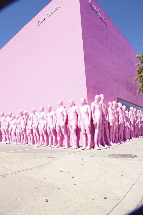 Pink morphsuit flash mob at the Paul Smith pink wall in Los Angeles. By Joey James Salehi Paul Smith Wallpaper, Flash Mob, Engagement Ideas, Pink Wall, Pink Walls, Paul Smith, Performance Art, Pinterest Likes, Art Photography