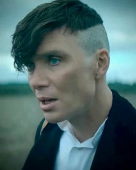 Thomas Shelby Hairstyle, Tommy Shelby Haircut, Thomas Shelby Haircut, Shelby Haircut, Tommy Shelby Hair, Peaky Blinders Haircut, Peaky Blinders Hair, Peaky Blinders Season, Peaky Blinders Series