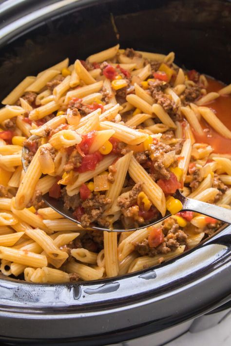 It's time to take taco Tuesday to the next level with this slow cooker version of taco night. Try making this taco pasta in the slow cooker for a budget friendly easy meal tonight. Dinner Ideas On A Budget, Crockpot Dinner Ideas, Taco Pasta Recipe, Salsa Chicken Crockpot, Beef Crockpot, Homemade Spaghetti Sauce Recipe, Chicken Taco Seasoning, Recipes Cheap, Fast Meals