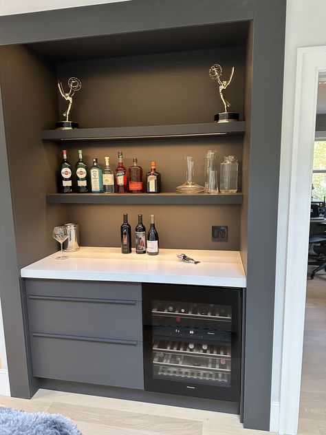 Drinks Unit, Mini Bar Ideas For Home, Web Bar, Home Bar Cabinet, Home Wet Bar, Civil Engineering Design, Home Bar Rooms, Bar Room, Cinema Room