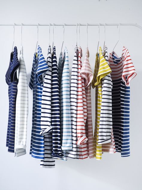 Our bestselling Breton shares the same colours as its long sleeve sibling. Team with jeans and a cropped cardi for a relaxed look. Summer Suitcase, Stripy Tops, Fashion Showroom, Breton Top, Fashion Still Life, Breton Stripes, Ladies Shirts, Striped Shirts, Boden Clothing