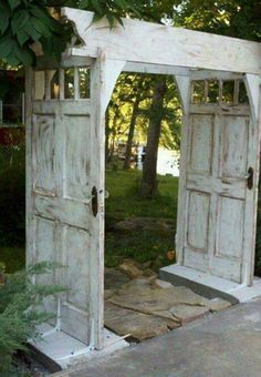 Make an Arbor Walkway using Salvaged Doors...these are the BEST Upcycled & Repurposed Ideas! Salvaged Doors, Doors Repurposed, Garden Arbor, Building A Shed, Old Door, Outside Ideas, Old Doors, Gorgeous Gardens, Yard And Garden