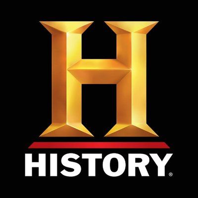 HISTORY on Twitter: "Who was St. Valentine and why do we celebrate him on February 14? Get the facts about this enigmatic character. https://t.co/FMtlJBHwqX" Digital Architecture, African American Holidays, Pawn Stars, Emancipation Proclamation, American Pickers, Trail Of Tears, History Channel, James Brown, Johnny Cash