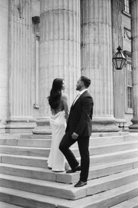 Engagement session in philadelphia Engagement Photos In Philadelphia, Philly Engagement Photos, Philadelphia Engagement Photos, Ritz Carlton Wedding, Philadelphia Art, Engagement Inspo, Romantic City, Courthouse Wedding, Civil Wedding