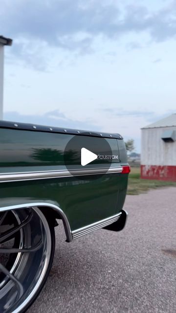 Street Trucks on Instagram: "Love a good coilover build, even better when it’s an old school 😮‍💨 @chuy_teambillet knocked it out of the park with his F100 Sport Custom, loving that deep green and wheel combo too 🔥🤘🏼 #streettrucks" 454 Ss Truck, Old Ford Truck, F100 Truck, Old Ford Trucks, Classic Ford Trucks, Old Fords, Custom Wheels, Ford Truck, Steel Wheels