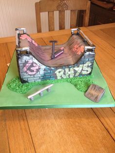 Bmx Cake, Skateboard Cake, Skateboard Party, Skateboard Birthday, Skate Ramp, Boys Cake, Sport Cakes, Skate Party, Boy Birthday Cake