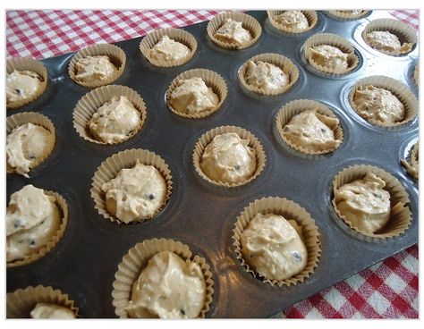 Freezing Muffins, Baked Breakfasts, Busy Morning Breakfast, Baked Muffins, Freeze Muffins, Quick Breakfasts, Freezing Food, Muffin Batter, Freezer Breakfast