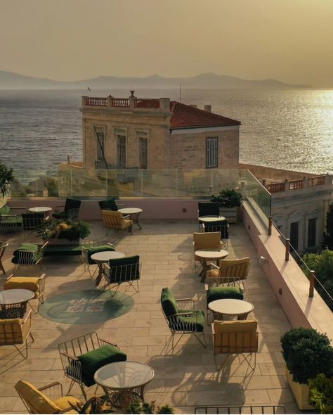 Greece Resorts, Best Rooftop Bars, Neoclassical Architecture, Small Luxury Hotels, Romantic Retreat, Rooftop Restaurant, Conde Nast Traveler, Rooftop Bar, Greek Island