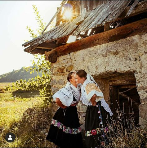 Europe Aesthetic Fashion, Slovak Culture Aesthetic, Traditional Slovakian Clothing, Slavic Culture Traditional Clothes, Czech Folk Costume, Czechoslovakian Culture, Greek Costume, Europe Aesthetic, Portrait Photoshoot