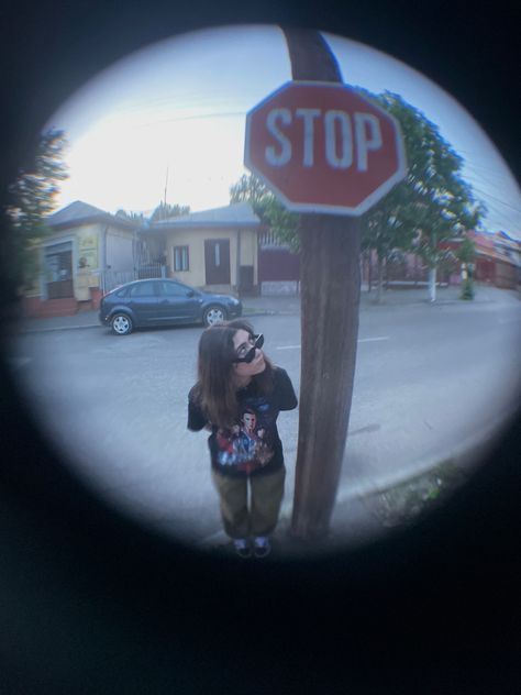 Aesthetic Fish Eye Lens Photos, Stop Sign Photoshoot, Fish Eye Refrence, Fish Eye Painting, Fish Eye Pictures, Aesthetic Stop Sign, Fish Eye Reference, Fish Eye Lens Photos, Fish Eye Drawing