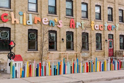 Tinkering Spaces | The Children's Art Factory | TinkerLab Classroom Art Station, Kids Art Studio Business, Creative Workshop Space, Tiny Art Show, Community Art Studio, Art Store Design, Art Workshop Ideas, Art Space For Kids, Art Studio Kids