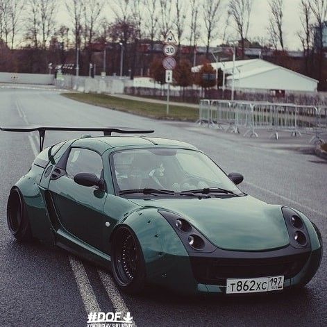 Divine Rivals, Smart Roadster, Roadster Car, Car Ideas, Smart Car, German Cars, Sports Cars Luxury, Automotive Design, Classic Car