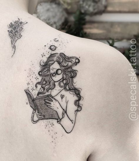 Cool Book Tattoos, Bibliophile Tattoo, Books Tattoo Ideas, Book Related Tattoos, Book Tattoo Ideas, Books Tattoo, Book Tattoos, Bookish Tattoos, Petit Tattoo