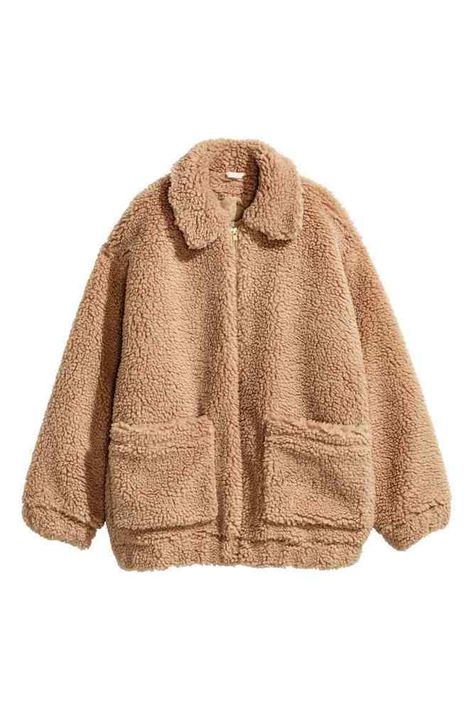 H&M Teddy Bear Short Pile Coat. Short coat in soft plush with a collar, concealed zip, patch front pockets and elastication at the cuffs and hem. Extra warm and comfy for fall/winter. Perfectly on trend. | eBay! Hm Coat, Cute Winter Coats, Teddy Bear Jacket, Teddy Bear Coat, Vans Outfit, Womens Outfits, Bear Jacket, Beige Coat, Pullover Outfit