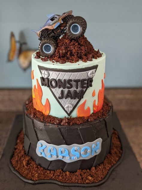 Monster Truck Birthday Party Cake, Monster Jam Birthday Cake Boys, Monster Truck Jam Birthday Party Ideas, Monster Jam Birthday Party Ideas Cake, Monster Jam Birthday Cake Ideas, Monster Truck Cakes, Monster Truck Cake Ideas, Monster Jam Cakes For Boys, Monster Truck Cakes For Boys