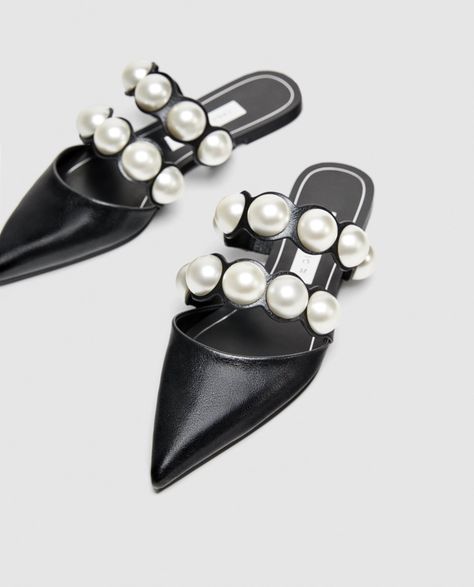 Image 3 of FLAT MULES WITH PEARL BEADS from Zara Pearl Mules, Zara Mules, Pearl Sandals, Toe Post Sandals, Pointy Toe Flats, Flat Mules, Pearl Leather, Womens Shoes High Heels, Zara Shoes