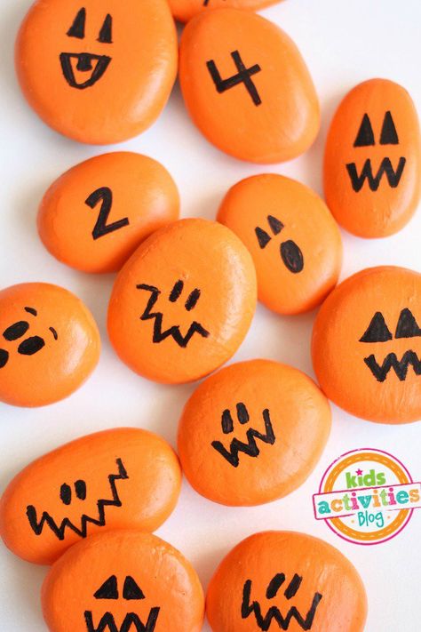 Pumpkin Rocks, Pumpkin Painted, Halloween Pumpkins Painted, Halloween Rocks, Painted Pumpkin, Halloween Preschool, Halloween Math, Sensory Bin, Halloween Crafts For Kids