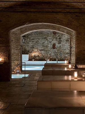 Aire Ancient Baths, Wine Bath, Summer Escape, Thermal Bath, Oil Candles, Arabian Nights, Romeo And Juliet, 18th Century, Tiny House